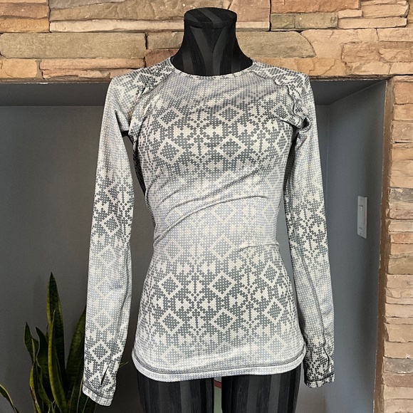 Nike Tops - Nike Pro Running Gym Athletic Stretch Top Mod Print Active Layering Gray White S